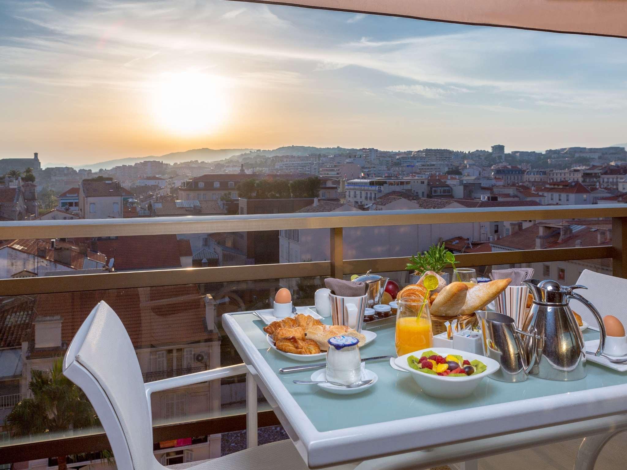 Hotel Barriere Le Gray D'Albion Cannes Exteriér fotografie