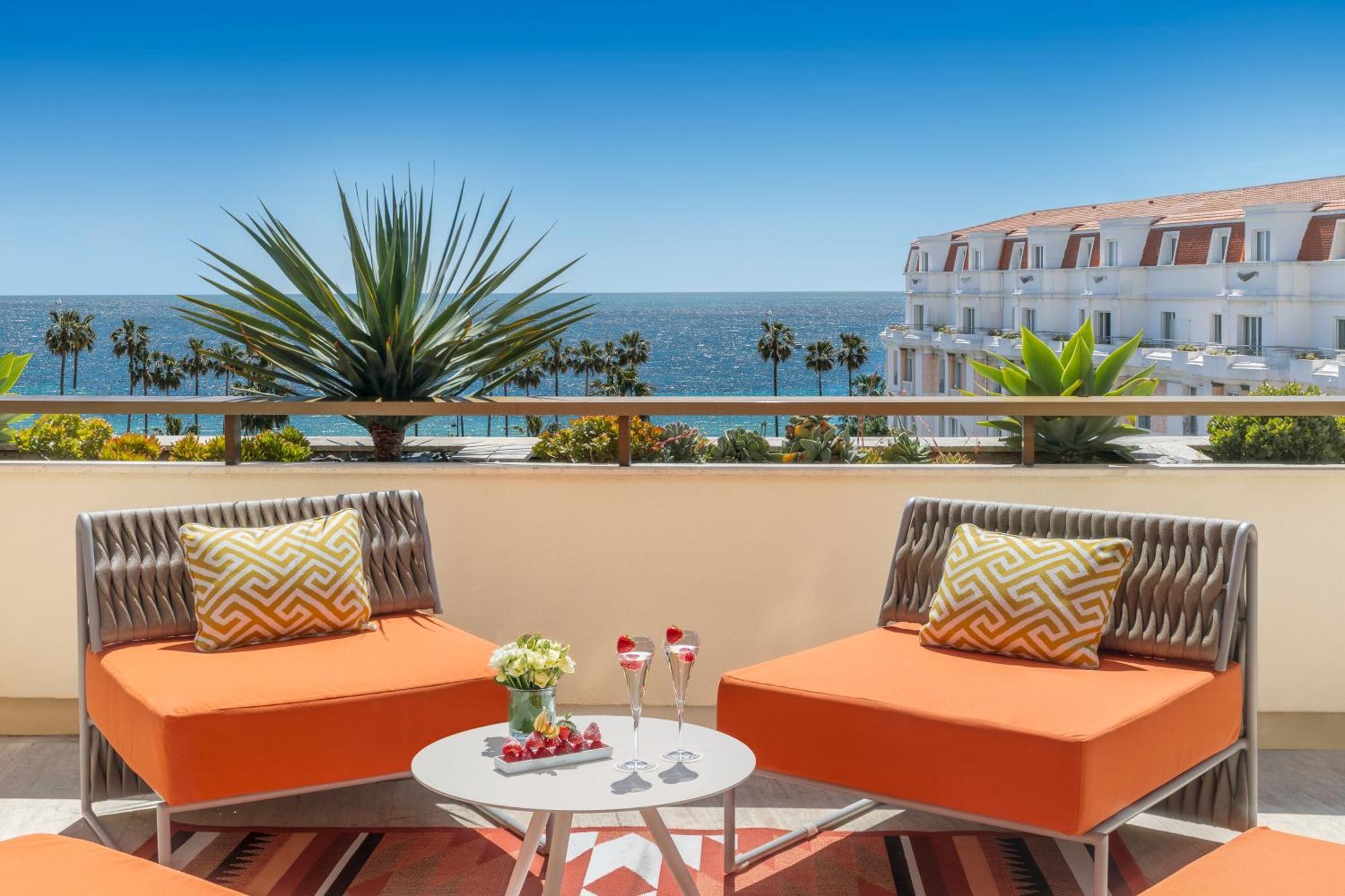 Hotel Barriere Le Gray D'Albion Cannes Exteriér fotografie