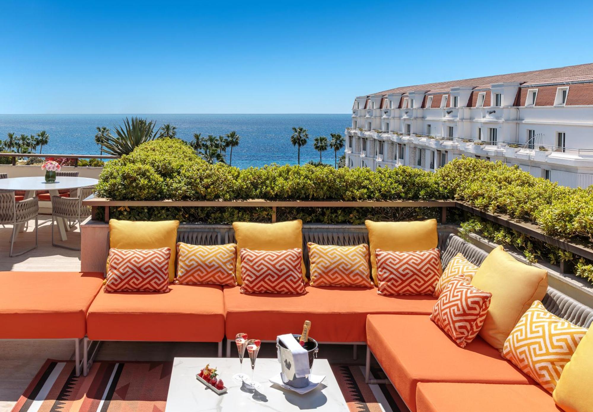 Hotel Barriere Le Gray D'Albion Cannes Exteriér fotografie
